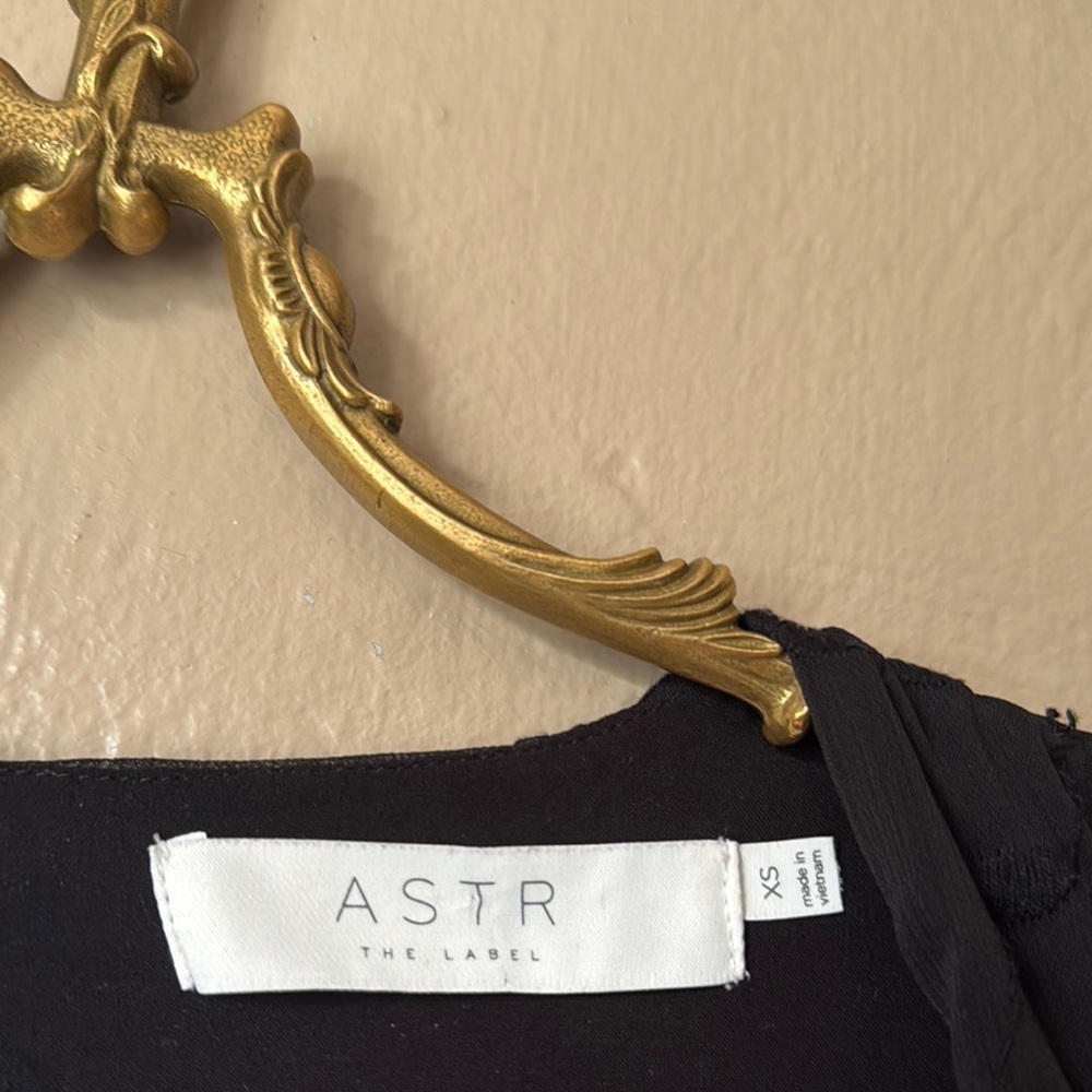 ASTR Black Long Sleeve Dress - Picture 2 of 4
